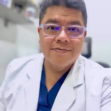 Dr. Edison Huilca Álvarez