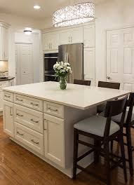08_acerra_transitionalkitchen_island_2