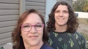 Mark Robb's Instagram, Twitter & Facebook