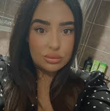 Recommendations for someone to make a wedding cake please. Thankyou