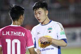Trong trận đấu thuộc vòng 18 v.league 2019, lương xuân trường đã khiến mọi người phải kinh ngạc bởi 2 bàn thắng đều được ghi từ chấm đá phạt. Xuan TrÆ°á»ng Tiáº¿t Lá»™ Sá»'c Hagl 3 Láº§n Bá»‹ Choang Du Co Sieu Pháº©m