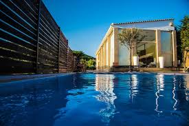 Αναβυσσοσ, υπό κατασκευή μονοκατοικία 520 τ.μ., 3 επίπεδα, 6 υ/δ (τα 2 master), 5 μπάνια, wc, σε οικόπεδο 7.000 τ.μ., τζάκι, πόρτα. The Blue Relax Villas For Rent In Anabyssos Attikhs Greece