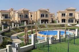 عقار ستوك فيلا للبيع بالتجمع الخامي بالتقسيط 270م بالقرب من القطامية هايتس House Styles Mansions House