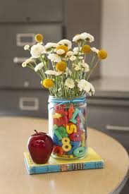 Tischdeko Einschulung Vase Magnet Buchstaben Wiesenblumen Apfel Buch Tischdeko Einschulung Schuldekorationen Geschenkidee Lehrer