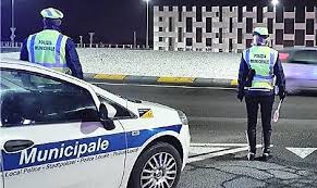 Ecco perché la polizia municipale deve: Pldinotte A Bondeno La Notte Bianca Della Polizia Locale Estense Com Ferrara