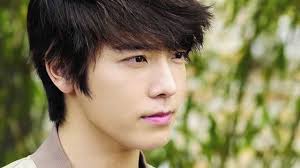 We will enlist all those top ten most handsome actors which will provide ease for you to know about your beloved actors and all their life. Top 10 Handsome Korean Actors 2013 Youtube