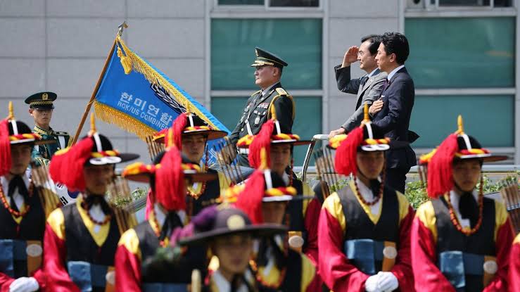 S Korea, Japan reaffirm pledge to denuclearize Korean peninsula - World News