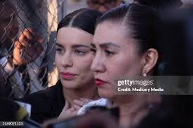 16 Photos & High Res Pictures