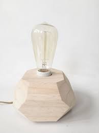 Make This Woodblock Edison Bulb Table Lamp Curbly Original How To Edison Bulb Table Lamp Edison Bulb Table Edison Bulb Table Lamp Diy Edison Lamp Lamp