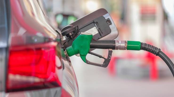 Come consumare meno carburante: 5 consigli utili | Geotab