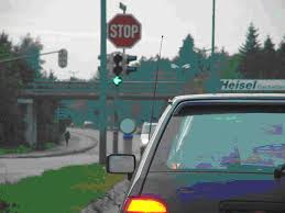 Ich bin dan dahin weil ich dachte ich m:usste da was machen aber jetzt habe ich den feuretemel auch durch und jetzt erscheint de pfeil über de verlorenen wälder. Ampelpfeil Linksabbiegen Verkehrserziehung Bildungsserver Rheinland Pfalz