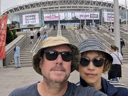 Mark opening for Saving Abel last night at The Hivve in Grants Pass! This  video says it all lol, the crowd was amazing. Big thanks to everyone who  helped make the night