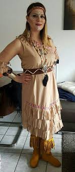 Indianer Kostum Make Up Indianer Schminken Frau Indianerin Kostum Indianer Kostum Kind