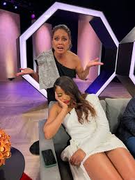 Vanessa Lachey on X: LoveIsBlindLIVE t.coXVtcCoJPFu  X