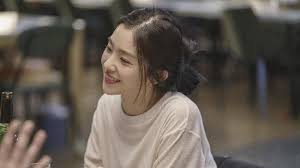 Welcome to red velvet (레드벨벳) updates! Double Patty Film Irene Red Velvet Tayang 18 April