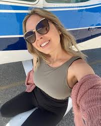 When they ask me what I miss the most since doing the wheel-pant delete…🪑  In all seriousness, these old speed pants were more trouble than they're  worth. Looking their age and super