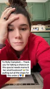 Holly Easter's Instagram, Twitter & Facebook