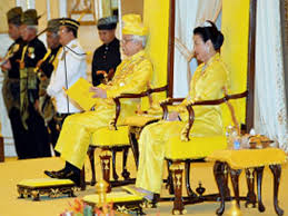 Almarhum merupakan putera bongsu tuanku muhriz dan tuanku aishah rohani. 832 Terima Darjah Kebesaran Negeri Sembilan