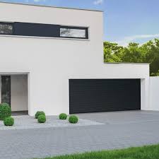 Zudem sind rolltore für garagen in der regel besser gedämmt als ein schwingtor, was auf die ausgeschäumten aluminiumlamellen zurückzuführen ist. Garagen Rolltore