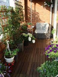 30 Small Apartment Balcony Decoration To Make It More Functional Matchness Com Small Balcony Garden Apartment Balcony Garden Apartment Garden