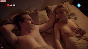 Naked Carolien Spoor in De Deal < ANCENSORED