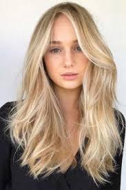 Mehr volumen bei langen haaren. Von Kurz Zu Lang Top 15 Haircuts Fur Runde Gesichter Beliebte Damen Haare Haarschnitt Rundes Gesicht Warme Blonde Haare Rundes Gesicht