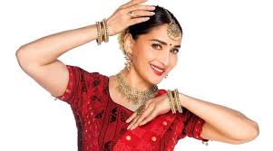 She ended the relationship in 1993 after dutt was arrested due to his alleged involvement in terrorist activities. Madhuri Dixit To Conduct Free Online Dance Classes During Lockdown Entertainment News The Indian Express