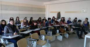 Vă invităm să faceţi cunoştinţă cu facultatea drept a universităţii libere. Cum A Reusit Secretara FacultÄÅ£ii De Drept Din Craiova SÄ Ajute Zeci De StudenÅ£i SÄ Promoveze Profesorii DÄdeau Subiectele Ei Nu Sunt De VinÄ