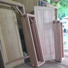 Untuk harga pintu termurah dengan kualitas pabrik eksport bisa dilihat pada pemilik merk elite door. Jual Kusen Pintu Jedela Jenis Kayu Kamper Oven Cek Harga Di Pricearea Com