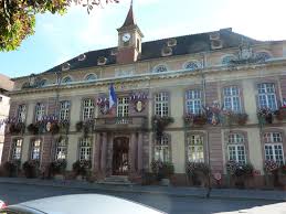 L Hotel De Ville De Belfort Place D Armes Conseil Municipal Municipale Villes Du Monde