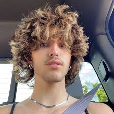 riley (@rtseiglr) • Threads, Say more