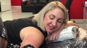 Pink fan gets tattoo