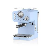 The delonghi magnifica esam 4000.b coffee machine gives you delicious and freshly brewed coffee. Top 10 Espresso Cappuccino Machines Updated Jun 2021 Garden Outdoors Best Reviews Tips Uk