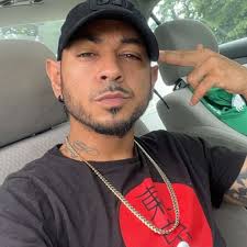 Can somebody explain to me why this card is worth more in an 8 than a 10 lol