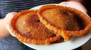 Tepung terigu adalah tepung serba bisa.tepung terigu juga telah menjadi bahan utama semua pembuatan kue.namun,bukan berarti kita jadi ceroboh 130 gram gula merah. Resep Kue Cucur Gula Merah Empuk Lifestyle Fimela Com
