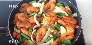 Resepi ini adalah resepi sempoi yang dimasak sejak dulu dulu. Resepi Melayu Udang Goreng Kunyit Daily Makan