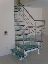 Escada De Ferro E Vidro Escada De Ferro Escadas De Vidro Design De Escada