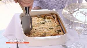 Recette Clafoutis De Bulots Da Isabelle Les Carnets De Julie Le Calvados Youtube Les Carnets De Julie Recette Cuisine