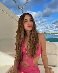 Domelipa - Free pics, galleries & more at Babepedia