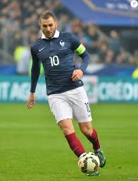 La carrière de karim benzema en équipe de france a pour sa part été déclarée finie par le président de la fédération française de football, noel. Karim Benzema Footie Spot