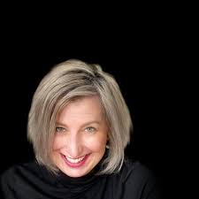 Mary Bender's Instagram, Twitter & Facebook