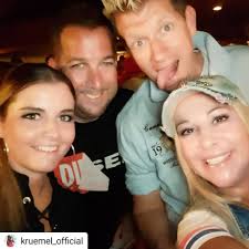 Seit 9 Jahren ein Dreamteam!💏 Gemeinsam gehen Marion alias Krümel und ihr  Daniel durch dick und dünn. 👫Gemeinsam mit ihrem Sohn Maximilian leben die  beiden jetzt seit 7 Jahren auf Mallorca und