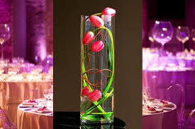 Eléments incontournables dans un mariage, les fleurs confèrent une ambiance de contes de fées. Grand Vase Cylindrique 60 Cm Deco Mariage Vsc60 Deco Mariage Fete Vendu En Magasin Vase Vase Martini Cadoshop
