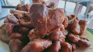 Hampir di setiap sudut kota yogyakarta getuk goreng adalah makanan tradisional jawa khas daerah sokaraja, banyumas, jawa tengah. Tribun Medan Wiki Mengenal Panggelong Kue Tradisional Khas Sepirok Yang Tersohor Tribun Medan