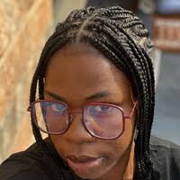 300+ "Danielle 😁" profiles