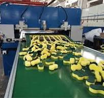 Chine Machine de découpe d'éponge automatique automatique ...