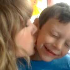 Video: Taylor Swift serenades six-year-old boy battling cancer