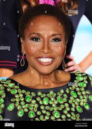 Jennifer lewis hi-res stock photography and images