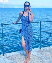 She spent a year teaching english in sri lanka before studying fashion journalism and. Esther Sedlaczek S Feet Wikifeet