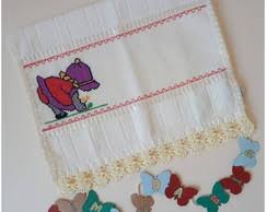 Maybe you would like to learn more about one of these? Babete Toalhinha Personalizada Bordada A Mao Em Ponto Cruz No Elo7 Artesanatos Mimos Da Bia 16f69fb